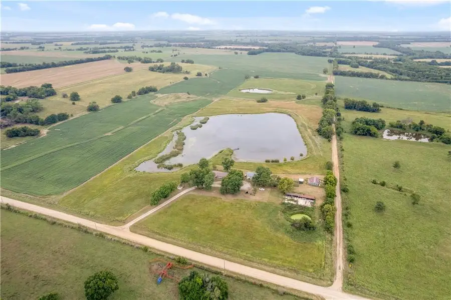 1698 9000 Road, Oswego, KS 67356 - Image #2