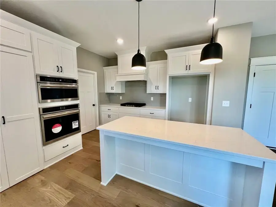 2189 Heritage Court, Liberty, MO 64068 - Image #2