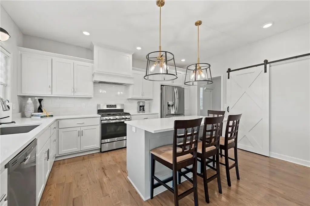 9416 N Cosby Avenue, Kansas City, MO 64154 - Image #1