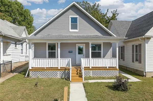 1207 S 23rd Street, St Joseph, MO 64507