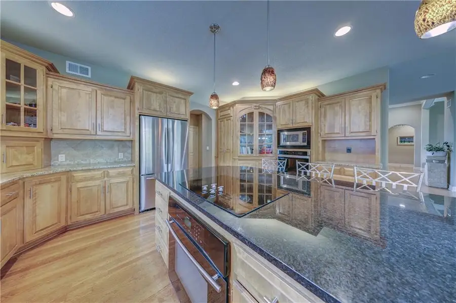 20415 W 88th Terrace, Lenexa, KS 66220 - Image #3