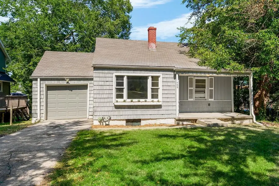 734 E 63rd Terrace, Kansas City, MO 64110 - Image #2