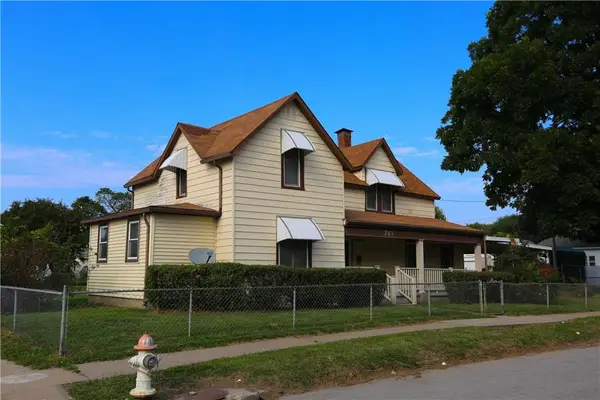 715 W Valley Street, St Joseph, MO 64504