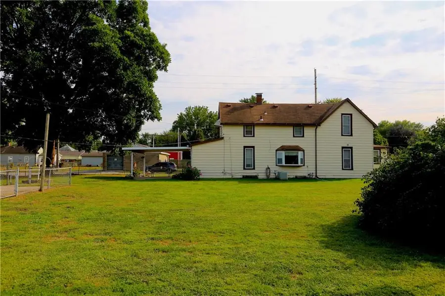 715 W Valley Street, Saint Joseph, MO 64504 - Image #3