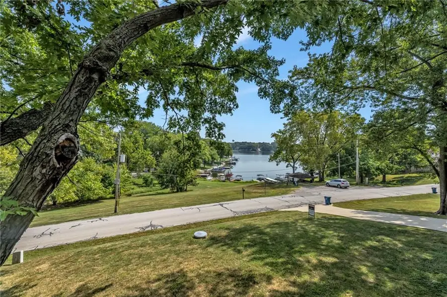 7610 NW Westside Drive, Weatherby Lake, MO 64152 - Image #3