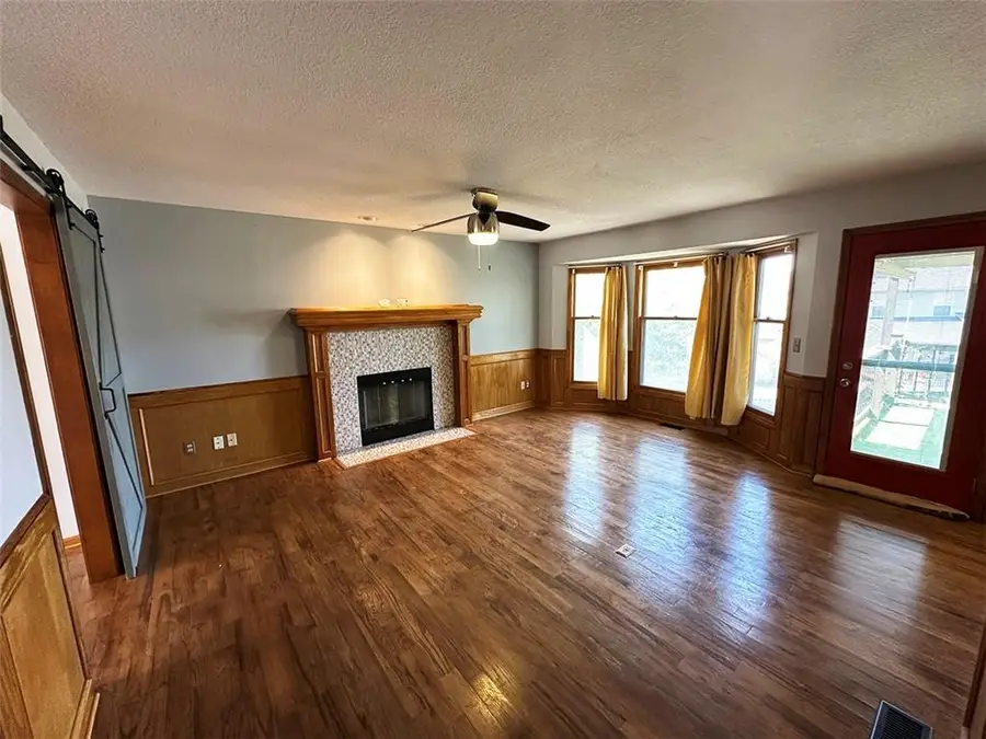 1152 SW Pacific Circle, Lees Summit, MO 64081 - Image #2