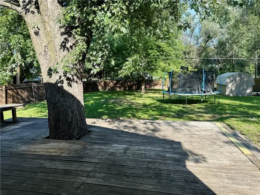 711 Conger Avenue, Burlington, KS 66839 - Image #2