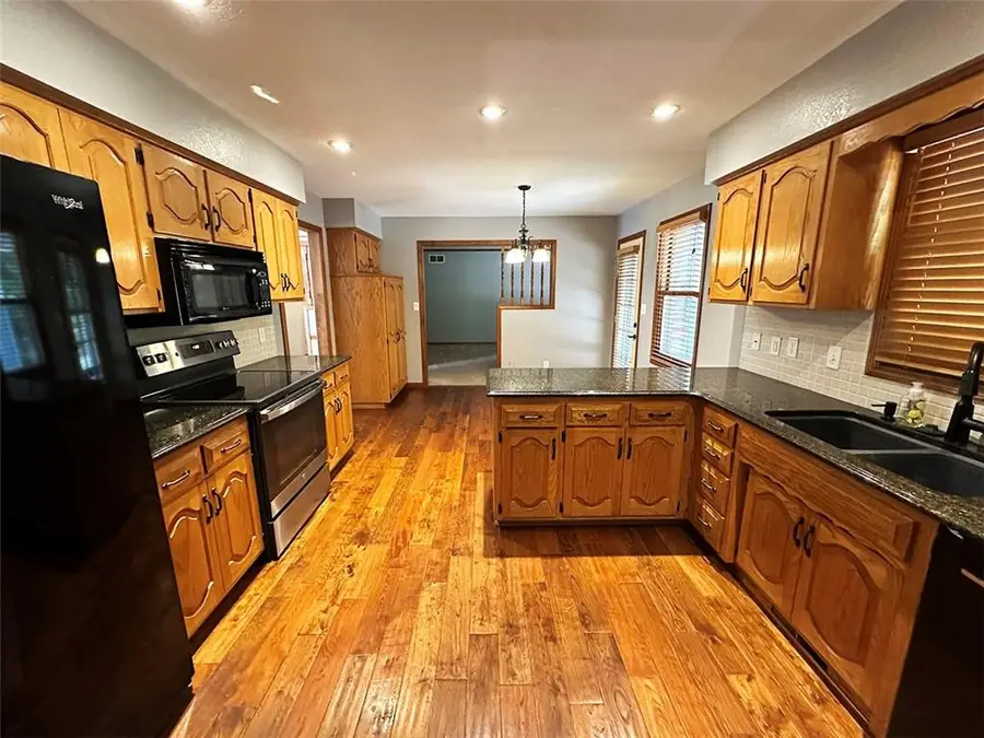 26320 S Hickory Hills Drive, Harrisonville, MO 64701 - Image #3