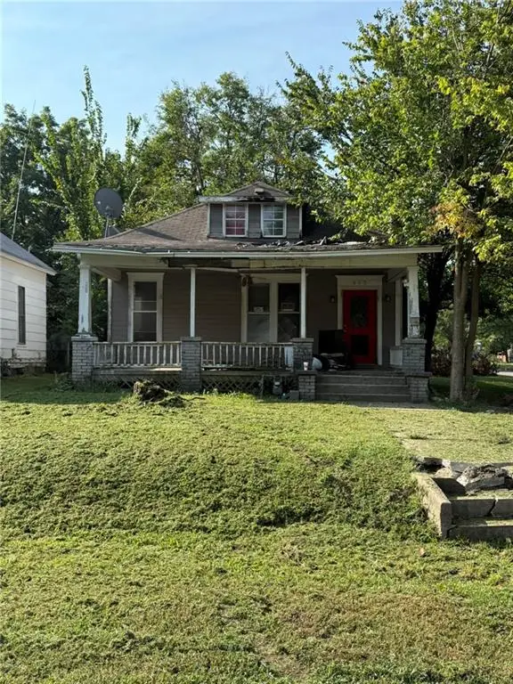 613 W 2nd Street, Pittsburg, KS 66762 - Image #1