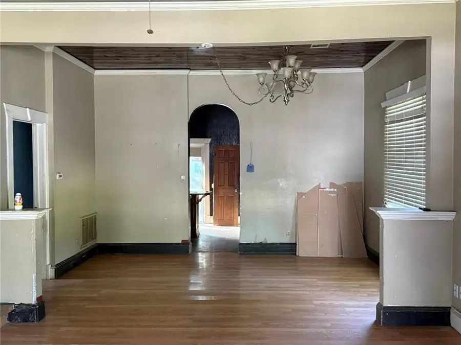 613 W 2nd Street, Pittsburg, KS 66762 - Image #2