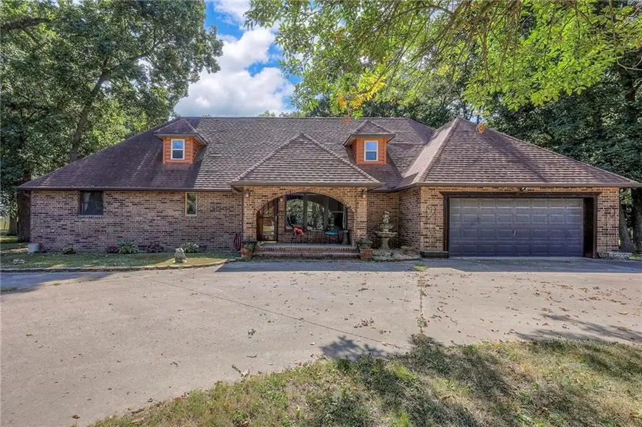 29200 S Walker Road, Harrisonville, MO 64701 - Image #3