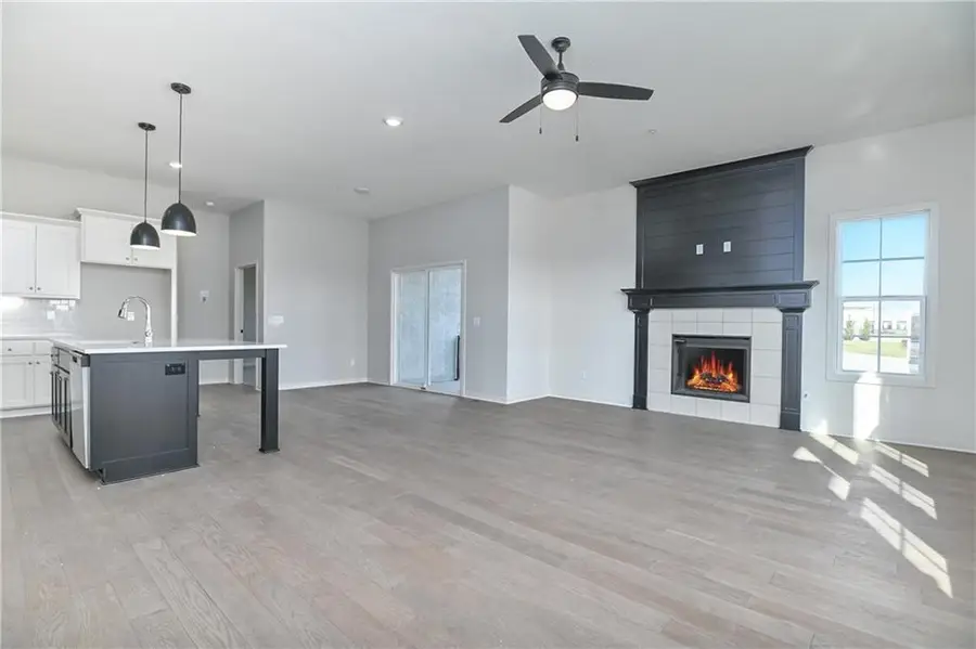 2255 W Dartmouth Street, Olathe, KS 66061 - Image #2