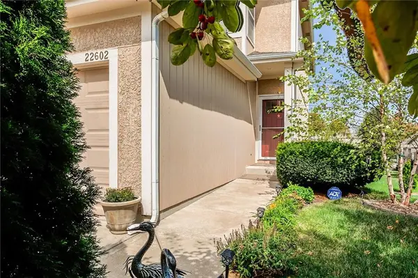 22602 W 72nd Terrace, Shawnee, KS 66227