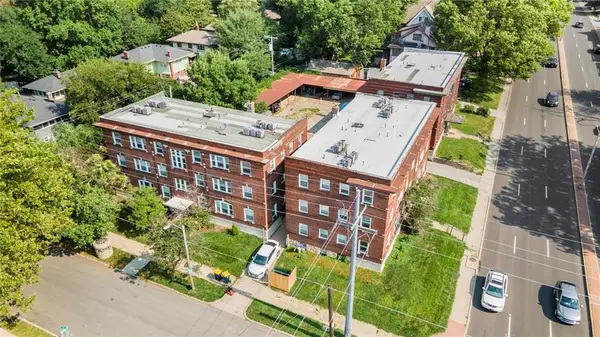 806 W 38th Street, Kansas City, MO 64111