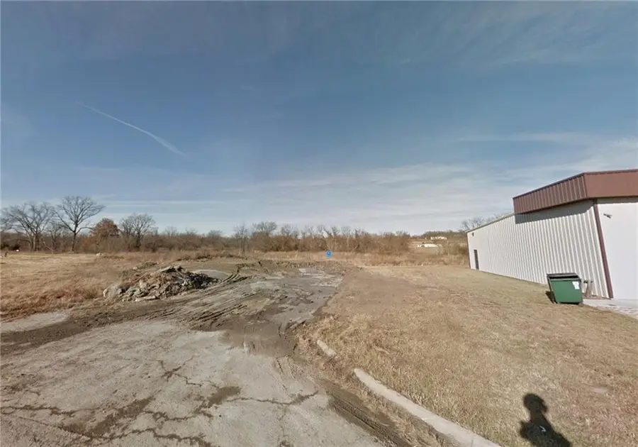 1402 NW Broadway Throughway, Grain Valley, MO 64029 - Image #2