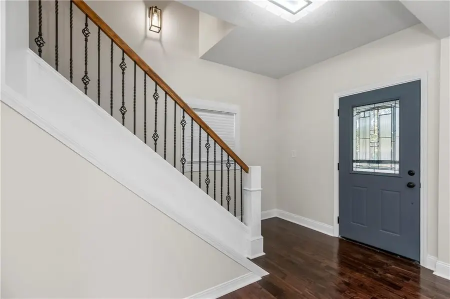 706 Van Brunt Boulevard, Kansas City, MO 64124 - Image #2