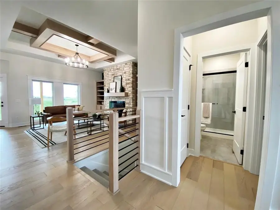 5888 NW Black Oak Court, Parkville, MO 64152 - Image #3