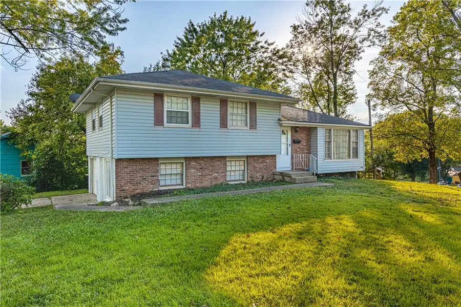 10200 Fremont Avenue, Kansas City, MO 64134 - Image #2