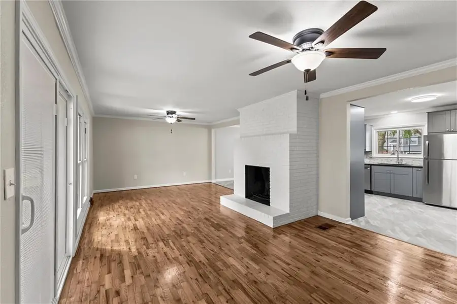 404 N Washington Street, Spring Hill, KS 66083 - Image #2