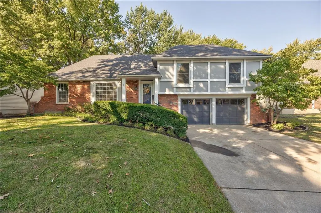7736 Westgate Drive, Lenexa, KS 66216 - Image #1