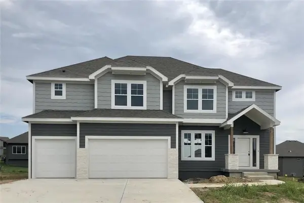 19849 W 114th Place, Olathe, KS 66061