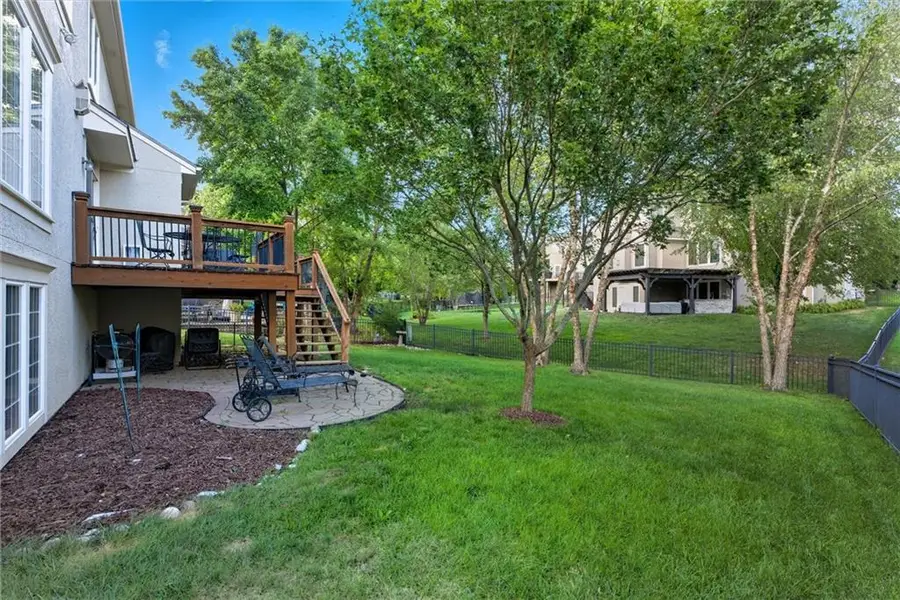 5310 W 166th Terrace, Overland Park, KS 66085 - Image #3