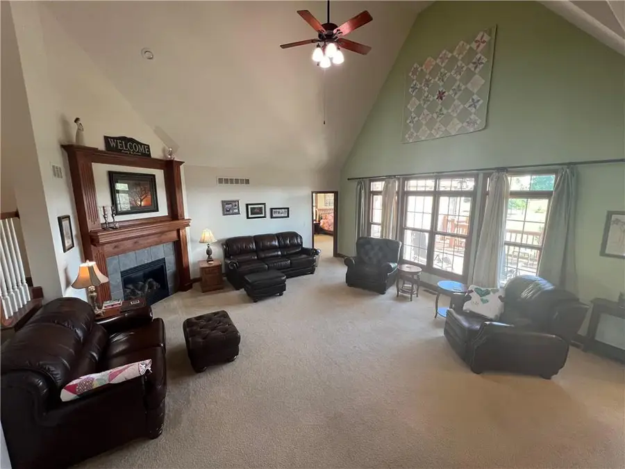 2 SE Eagle Ridge Drive, Saint Joseph, MO 64507 - Image #3