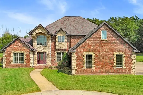 110 Crestwood Estates, Pittsburg, KS 66762