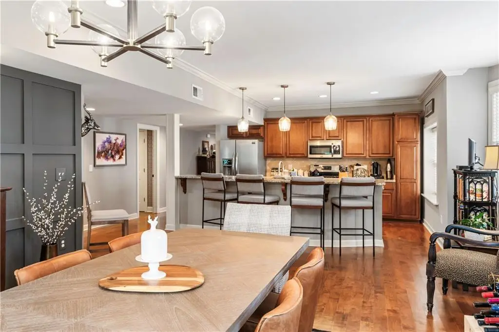 4350 Rockhill Road #3, Kansas City, MO 64110 - Image #1