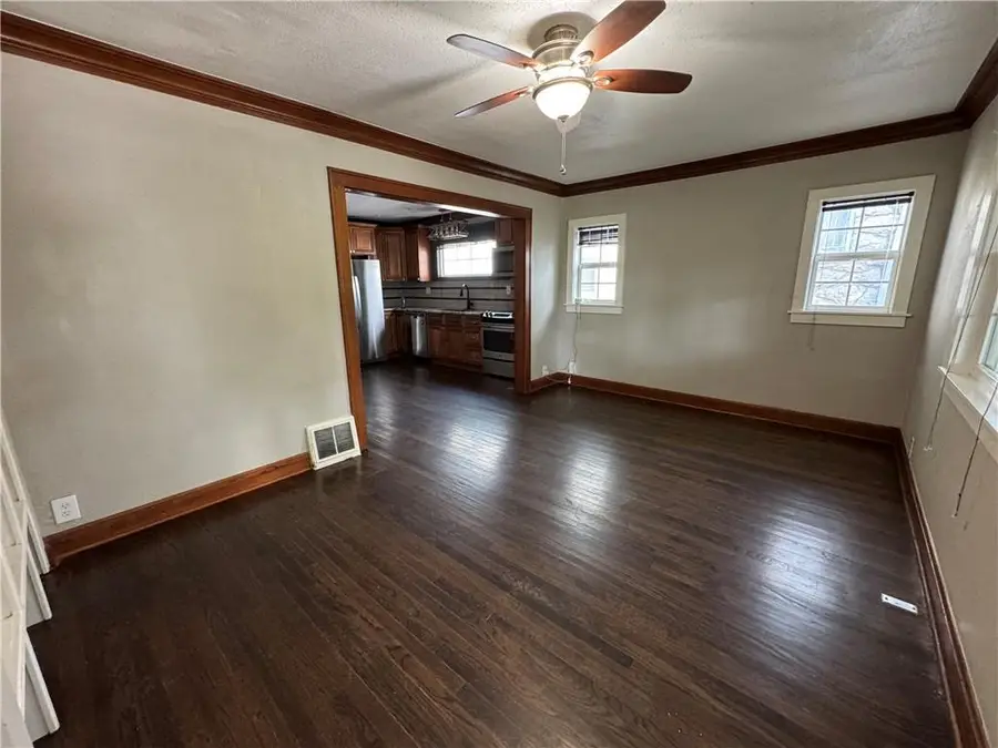 3816 Flora Avenue, Kansas City, MO 64133 - Image #2