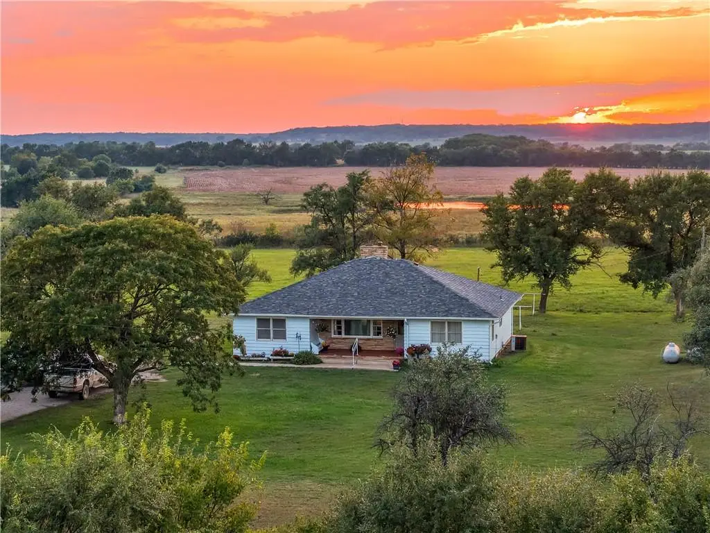 8450 Decatur Road, Fredonia, KS 66736 - Image #1