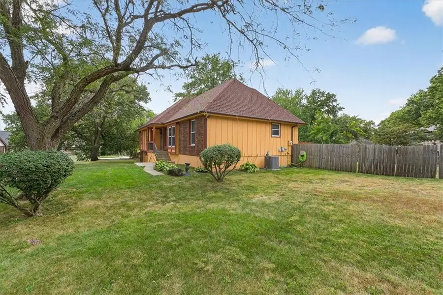 7205 E 131st Street, Grandview, MO 64030 - Image #2