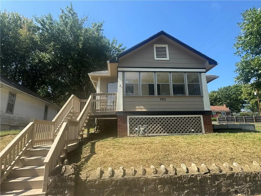 1011 N Broadway Street, Leavenworth, KS 66048 - Image #1