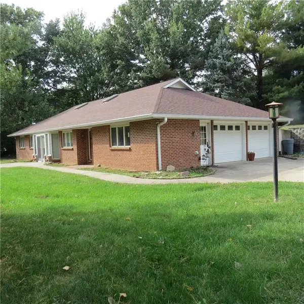 1213 N Summers Street, Stanberry, MO 64489