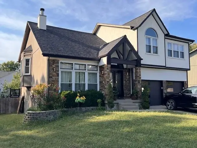 12500 S Shannan Circle, Olathe, KS 66062 - Image #1