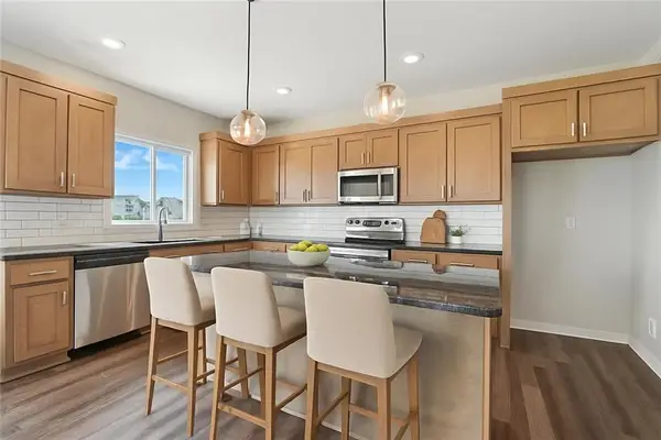 4712 SW 6th Terrace, Blue Springs, MO 64014