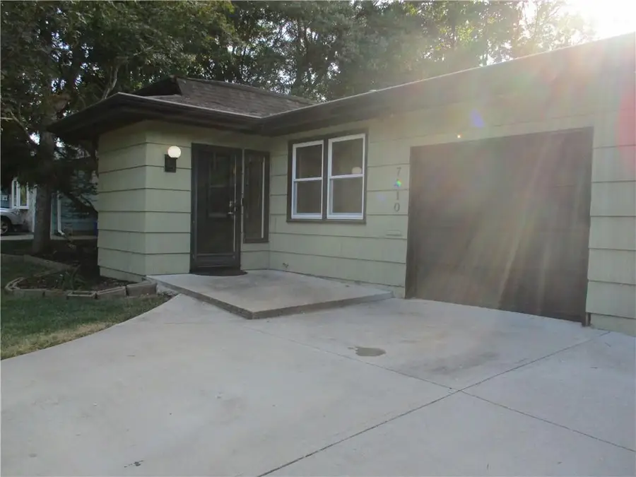 7410 Stearns Street, Shawnee, KS 66203 - Image #3