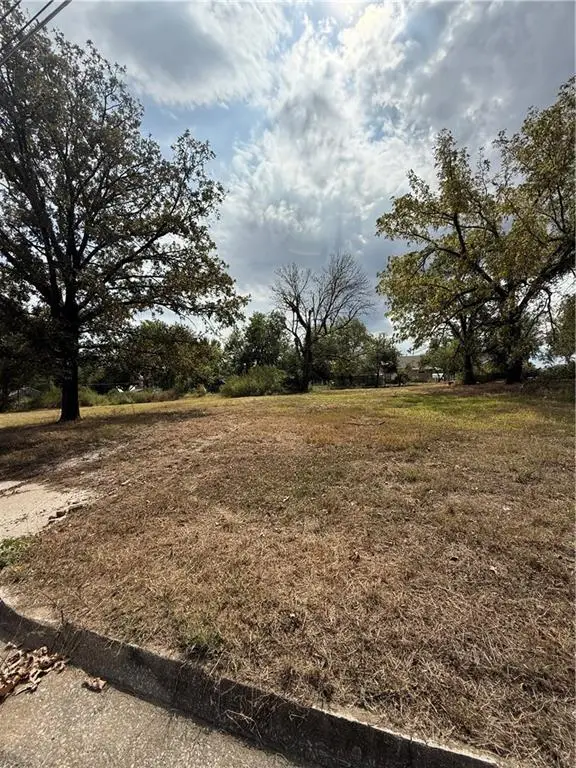 930 E Wooter Street, Nevada, MO 64772 - Image #1