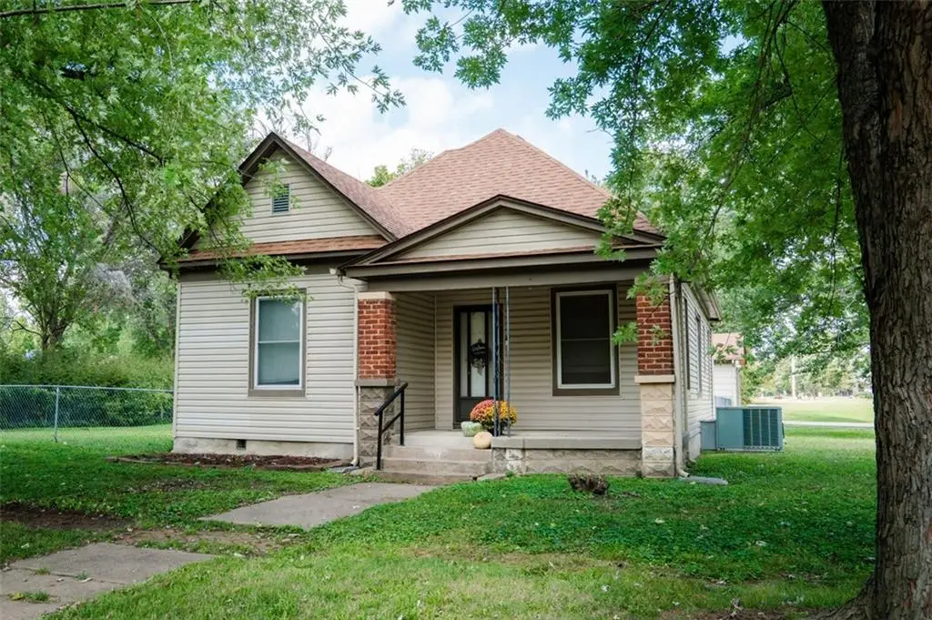 1301 Clark Avenue, Parsons, KS 67357 - #1