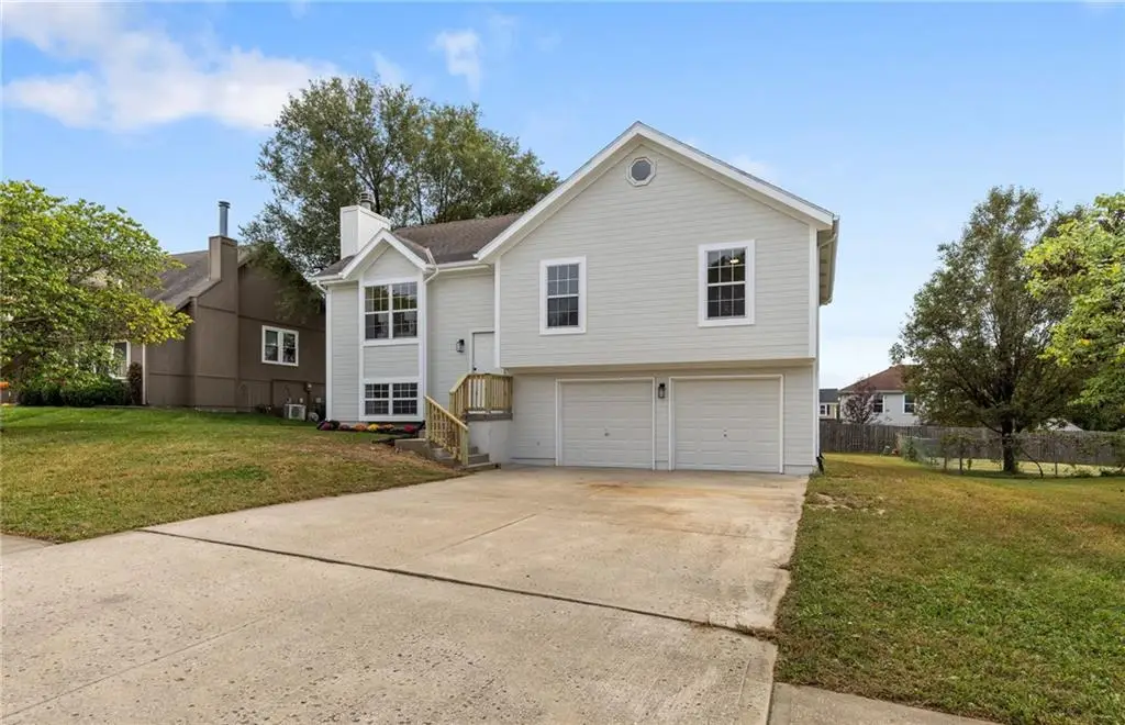 1703 Shelby Drive, Raymore, MO 64083 - Image #1