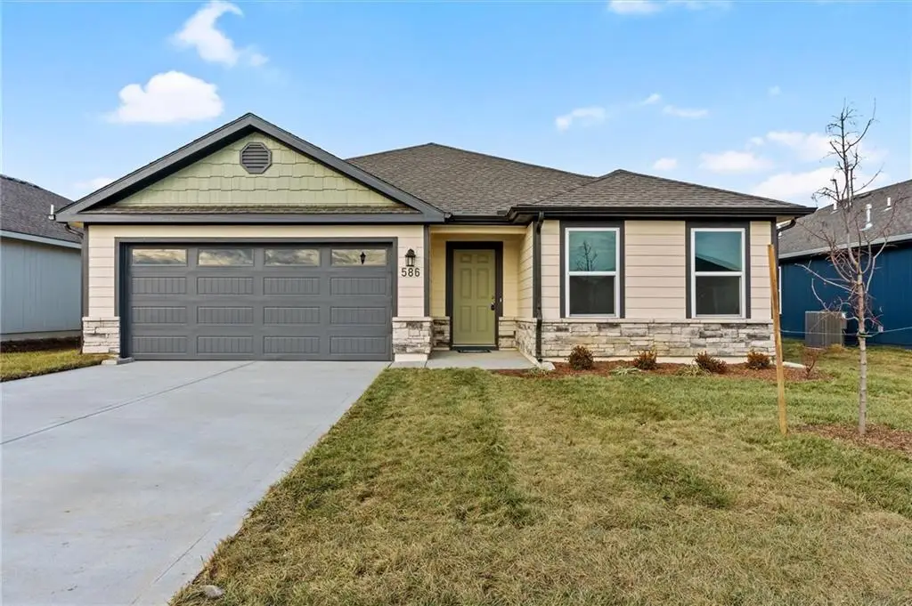 20288 W 194th Terrace, Spring Hill, KS 66083 - Image #1