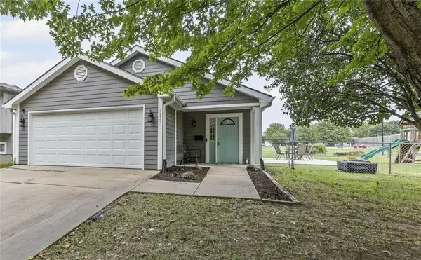 1335 S Olive Street, Ottawa, KS 66067