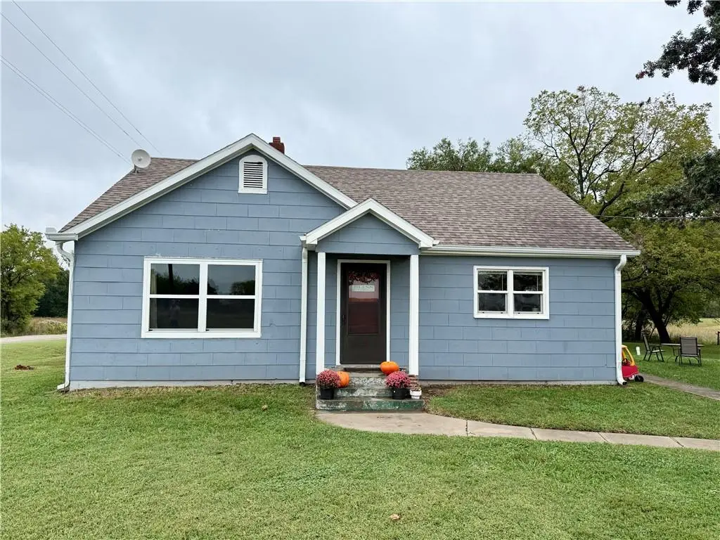 17375 180th Road, Erie, KS 66733 - #1