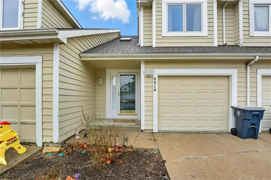 8218 NW Bradford Court, Kansas City, MO 64151 - Image #2