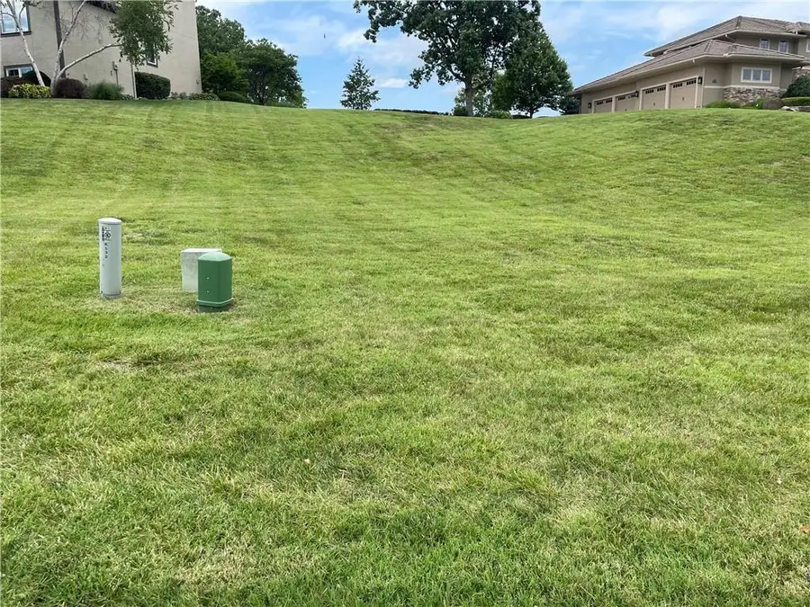 6532 Claret Street, Parkville, MO 64152 - Image #2