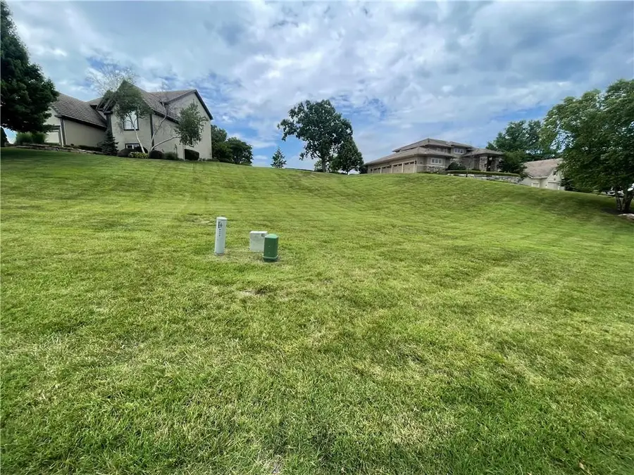 6532 Claret Street, Parkville, MO 64152 - Image #3