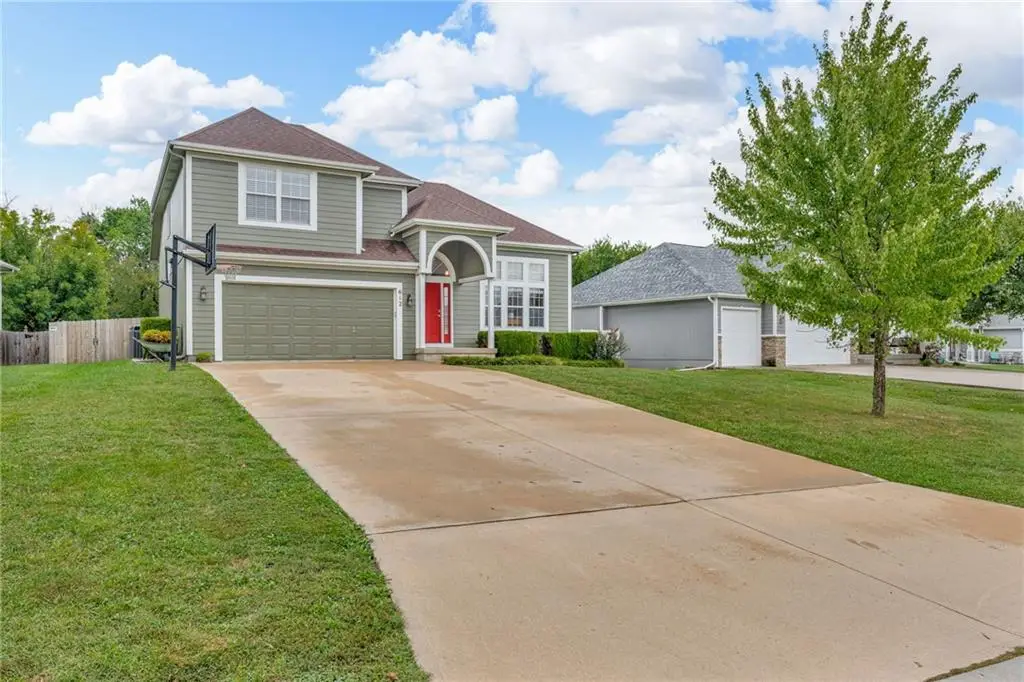612 Flame Way, Baldwin City, KS 66006 - #1