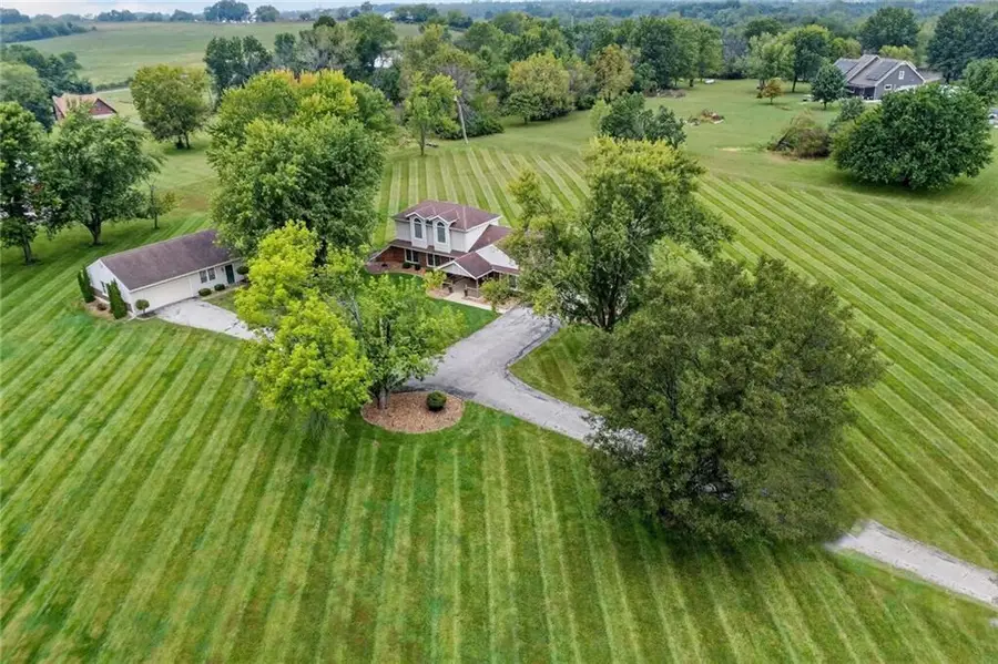 20408 S Cottonwood Drive, Belton, MO 64012 - Image #2