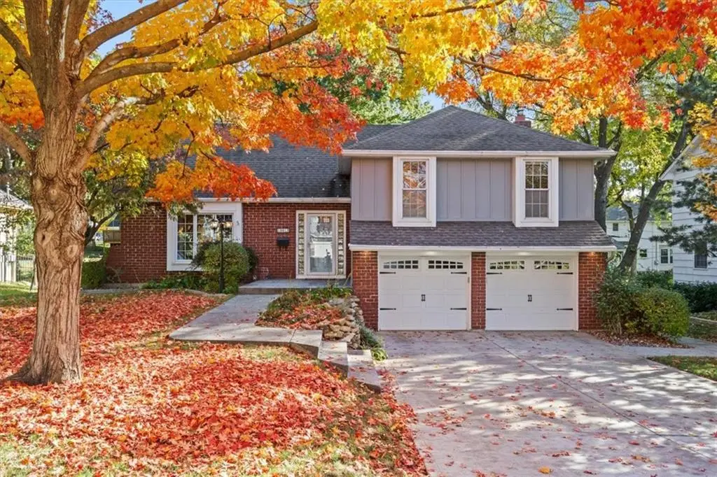 10013 Briar Drive, Overland Park, KS 66207 - Image #1