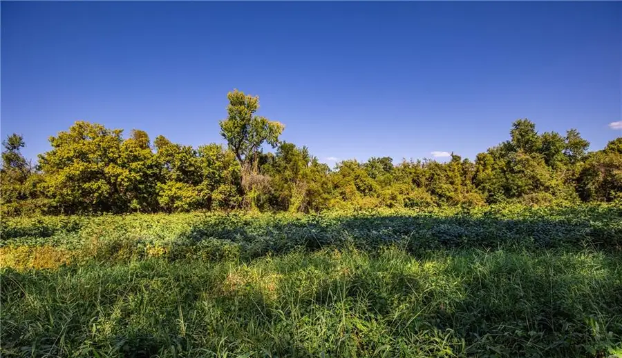 17375 Queens Road, Pleasanton, KS 66075 - Image #3